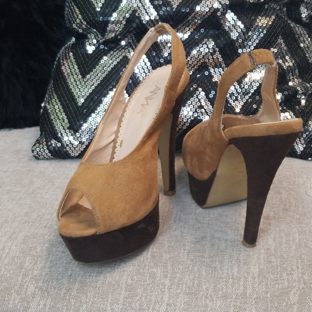 Anna heels